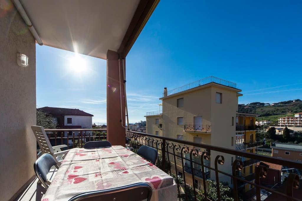 Casa Lisara Apartment San Lorenzo al Mare Bagian luar foto