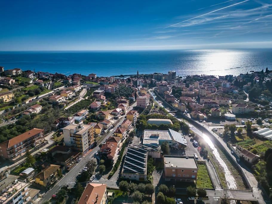 Casa Lisara Apartment San Lorenzo al Mare Bagian luar foto